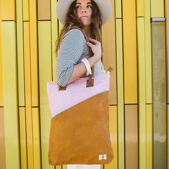 Fat Felt The TALL TOTE in DESERT - Picture 8 of 9